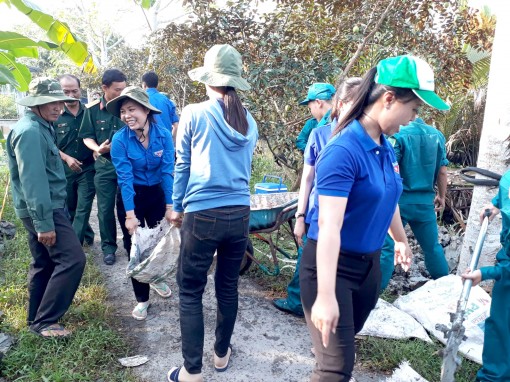 Bổ sung nguồn lực trẻ cho Đảng