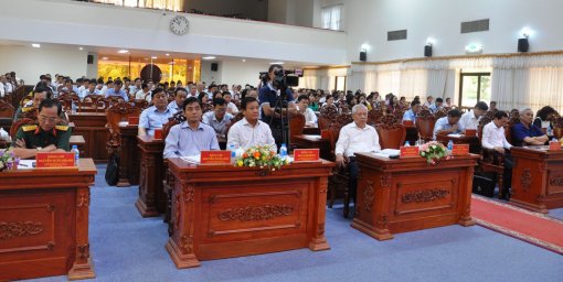 Kiên quyết sắp xếp, kiện toàn, thay thế những trường hợp suy thoái, không hoàn thành nhiệm vụ