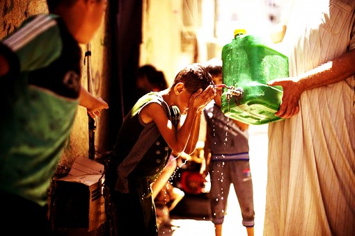 Trung Đông “khát nước”