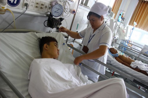 Cứu sống bệnh nhân vỡ hộp sọ, đa chấn thương do tai nạn giao thông