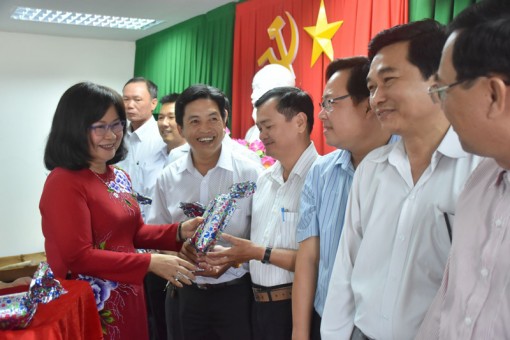 Đảm bảo quyền lợi của nữ công nhân Khu công nghiệp - chế xuất Cần Thơ