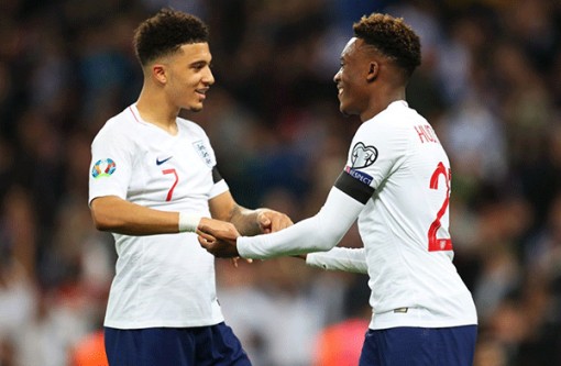 Anh lội ngược dòng trong đào tạo cầu thủ trẻ