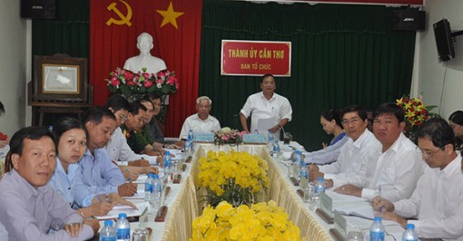 Chuẩn bị tốt đội ngũ cán bộ và nhân sự cho đại hội đảng bộ các cấp nhiệm kỳ 2020-2025