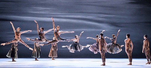 Khi nghệ thuật và thời trang đồng điệu