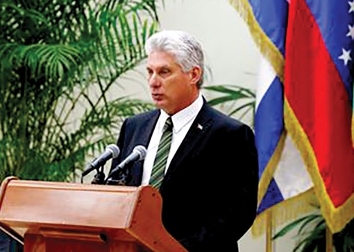 Cuba củng cố phòng thủ song song với thúc đẩy kinh tế