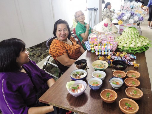 Hỗ trợ phụ nữ khuyết tật