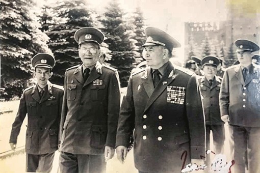 Đại tướng Lê Đức Anh - Vị Tướng luôn đi sát chiến trường