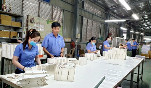 Thi đua lao động sáng tạo