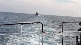 Vượt đêm tối cứu 52 thuyền viên gặp nạn trên biển gần Hoàng Sa