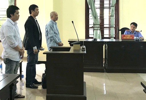 Xử lý nghiêm hành vi chống người thi hành công vụ