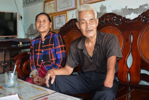 Nửa bàn tay phá vỡ đói nghèo