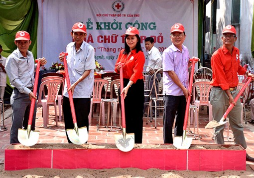 Kết nối, sẻ chia với tinh thần cho đi là còn mãi