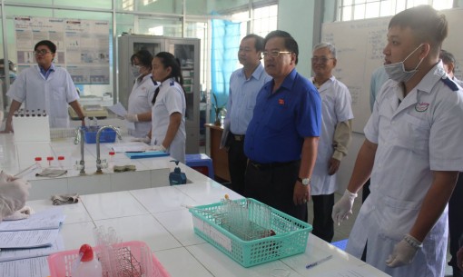 Đại biểu Quốc hội giám sát hoạt động

tuyển sinh và đào tạo khối ngành y - dược