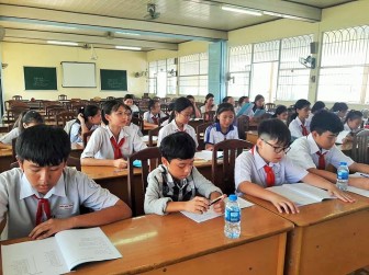 Khai giảng chương trình “Sân khấu học đường” tại Cần Thơ