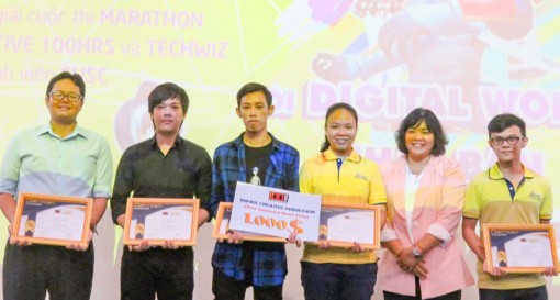 Trao giải Cuộc thi “100HRS-Creative Marathon”