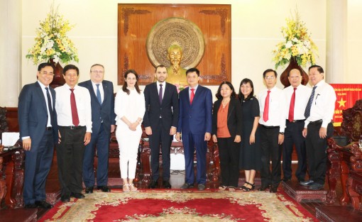 Lãnh đạo thành phố tiếp đoàn công tác Hungary