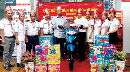 Mua xe máy Honda - Trúng ôtô - Nhận ngay trước bạ