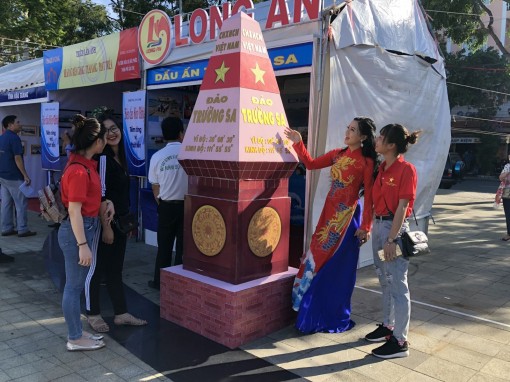 Tưng bừng Hội thi tuyên truyền về chủ quyền và phát triển bền vững biển, đảo Việt Nam