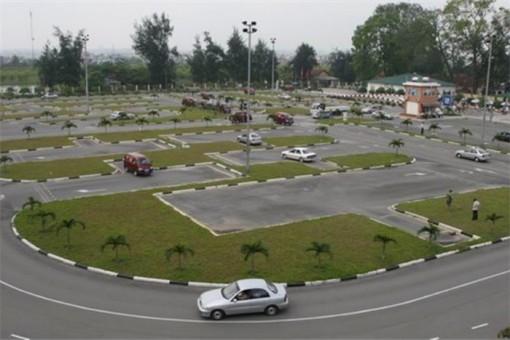 Xử lý nghiêm tình trạng rao bán và bao đậu thi bằng lái xe
