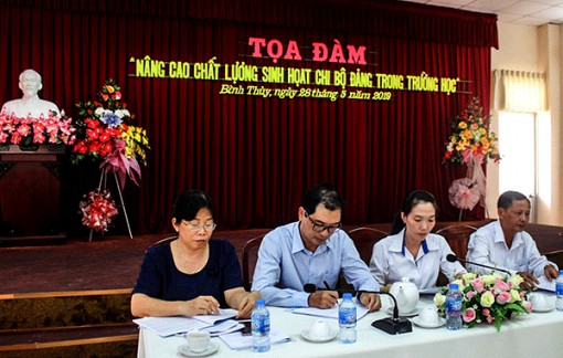 Nâng cao chất lượng sinh hoạt chi bộ