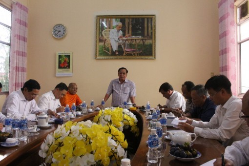 Hỗ trợ hộ nghèo dân tộc thiểu số quận Ô Môn xây dựng nhà ở an toàn