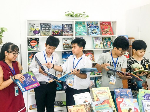 Khai trương phòng đọc sách thiếu nhi