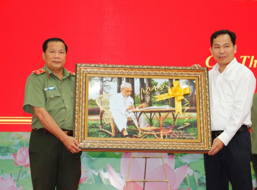 Triển khai đồng bộ các giải pháp, giữ vững an ninh trật tự thành phố