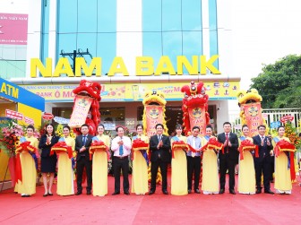 Tưng bừng khai trương Phòng giao dịch Nam A Bank Ô Môn