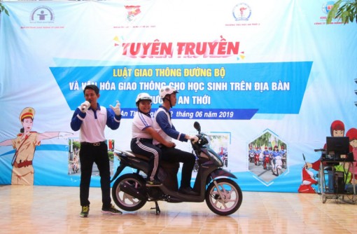 Sáng tạo trong tuyên truyền về văn hóa giao thông
