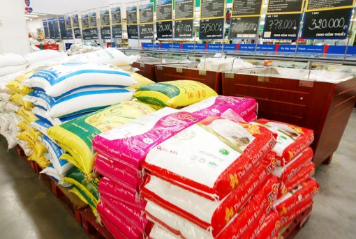 Hàng hóa nông sản bị lấn át trên sân nhà…