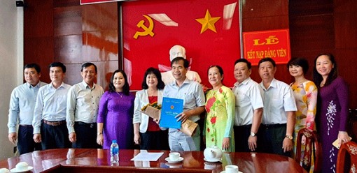 Bổ nhiệm ông Nguyễn Phúc Tăng làm Phó Giám đốc Sở Giáo dục và Ðào tạo TP Cần Thơ