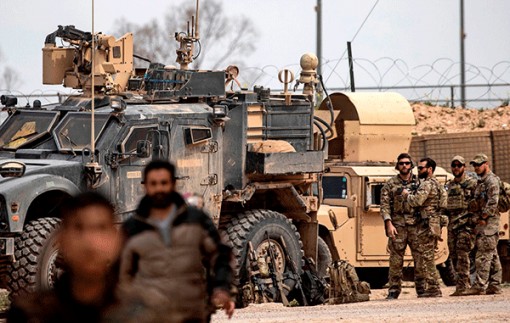 Ông Trump làm khó bà Merkel