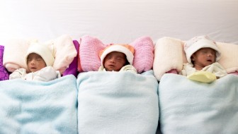 Ca sinh 3 hiếm gặp tại Bệnh viện Đa khoa Hoàn Mỹ Cửu Long Ca sinh 3 hiếm gặp tại Bệnh viện Đa khoa Hoàn Mỹ Cửu Long