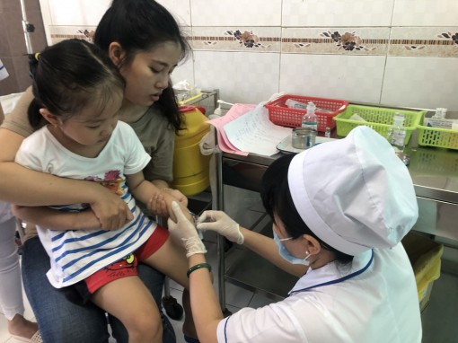 Sốt xuất huyết, tay chân miệng, sởi đều tăng