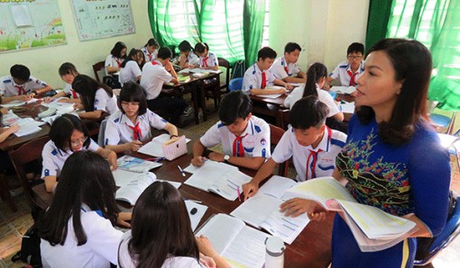 Vận động tốt học sinh tham gia bảo hiểm y tế