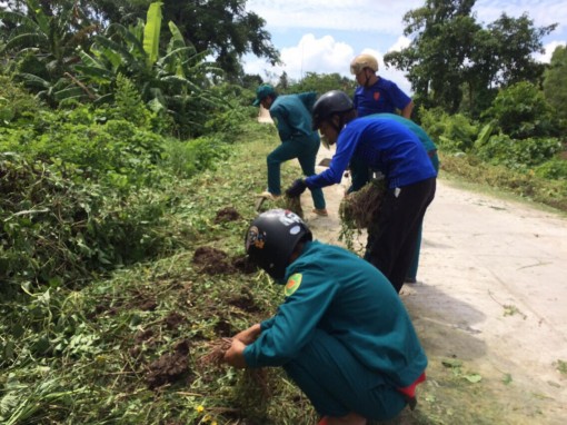 Lực lượng vũ trang đóng góp 73.885 ngày công lao động giúp dân