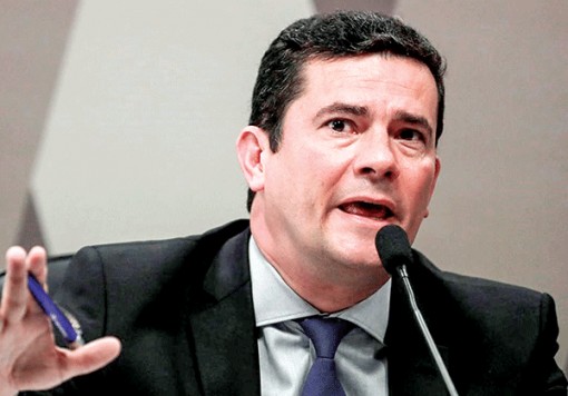 Brazil bắt các nghi phạm xâm nhập điện thoại của bộ trưởng