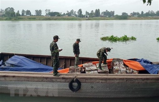 Các bộ, ngành tăng cường phối hợp chống buôn lậu, giả mạo xuất xứ