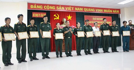 Khen thưởng 32 cá nhân đạt thành tích cao trong Hội thao Quân khu 9