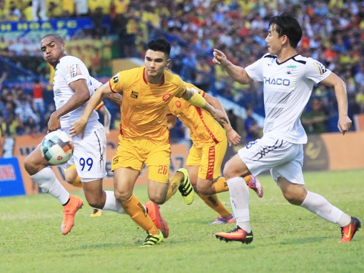 Những hạt sạn...