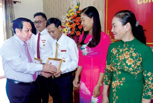 Những chiến sĩ xung kích trên mặt trận tư tưởng