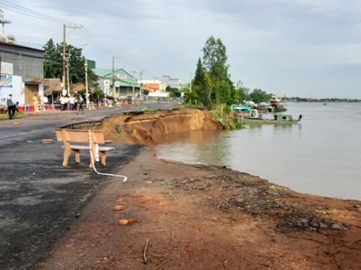 An Giang: Liên tục xảy ra sạt lở trên tuyến quốc lộ 91