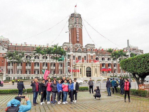 Vì sao Trung Quốc

hạn chế du lịch với Đài Loan?