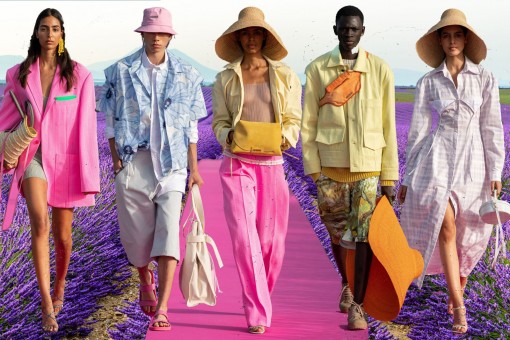 Những sắc màu sặc sỡ lên ngôi