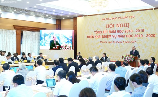 Thủ tướng: Phải chuyển biến căn bản về dạy làm người