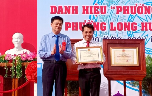 Phường Long Hưng đón nhận danh hiệu Văn minh đô thị