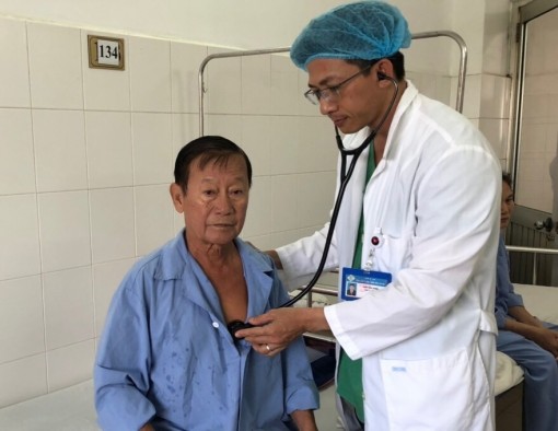 Cứu sống bệnh nhân bị vôi hóa nặng ở động mạch vành