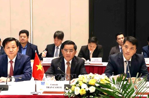 Ðoàn Ủy ban Kiểm tra Trung ương Ðảng ta hội đàm với Ðoàn Ban Kiểm tra Trung ương Ðảng Nhân dân Cách mạng Lào