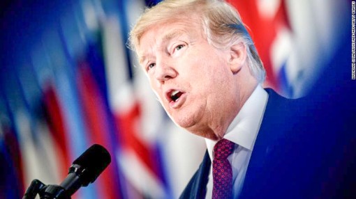 Tổng thống Trump lo ngại kinh tế Mỹ suy thoái