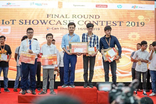 Sôi nổi sự kiện FPT Edu Research Festival